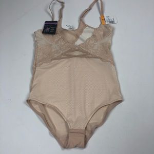 Maidenform Allover Solutions Shapewear Sz Small Lace Nude Adjustable Straps NWT